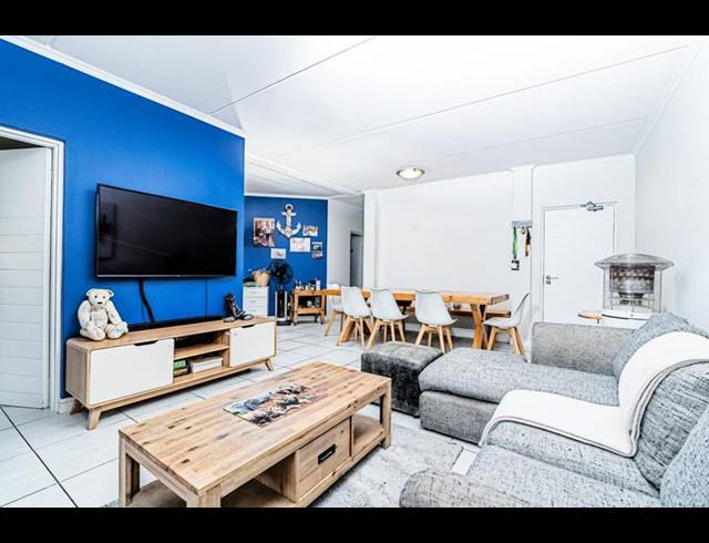 3 BEDROOM APARTMENT FOR SALE IN WATERFALL